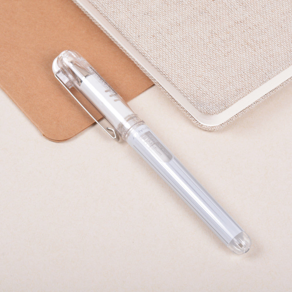 
                      
                        Gel roller 1 mm - Hvit
                      
                    