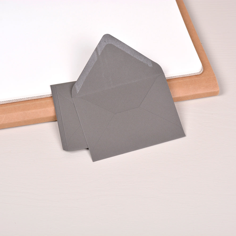 
                      
                        Konvolutt C7 ∙ SOMBRE GREY ∙ 10 stk
                      
                    