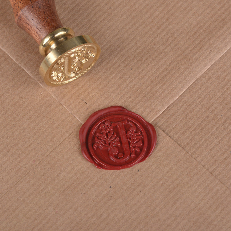 
                      
                        Voksstempel ∙ Bokstav A til Z
                      
                    