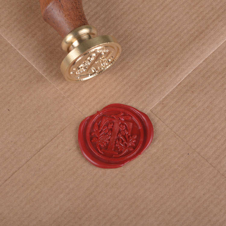 
                      
                        Voksstempel ∙ Bokstav A til Z
                      
                    